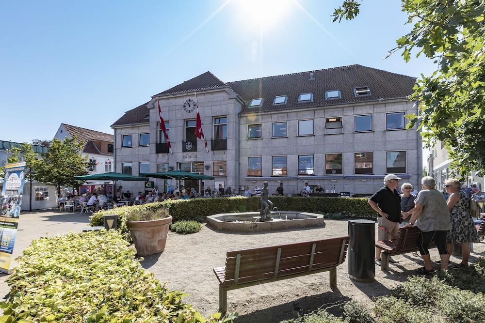 Det Gamle Radhus Hotel Gråsten Buitenkant foto